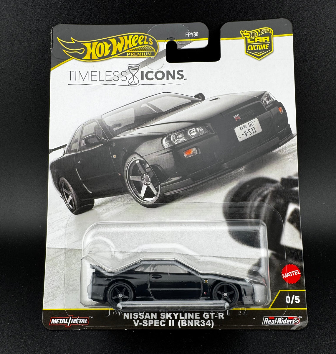 CHASE Hot Wheels NISSAN SKYLINE GT-RI V-SPEC II (BNR34) - Car